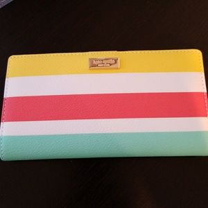 New. Kate Spade Wallet.